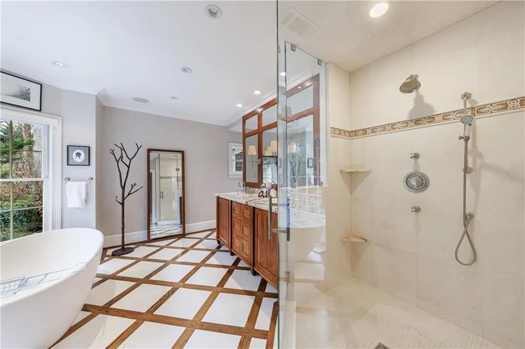 3302 W Andrews Drive Nw, Atlanta, Georgia 30305, 6 Bedrooms Bedrooms, 0 ,4 BathroomsBathrooms,Residential,For Sale,3302 W Andrews Drive Nw,7701865