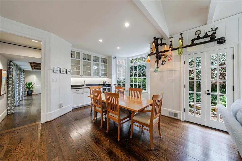 3302 W Andrews Drive Nw, Atlanta, Georgia 30305, 6 Bedrooms Bedrooms, 0 ,4 BathroomsBathrooms,Residential,For Sale,3302 W Andrews Drive Nw,7701865