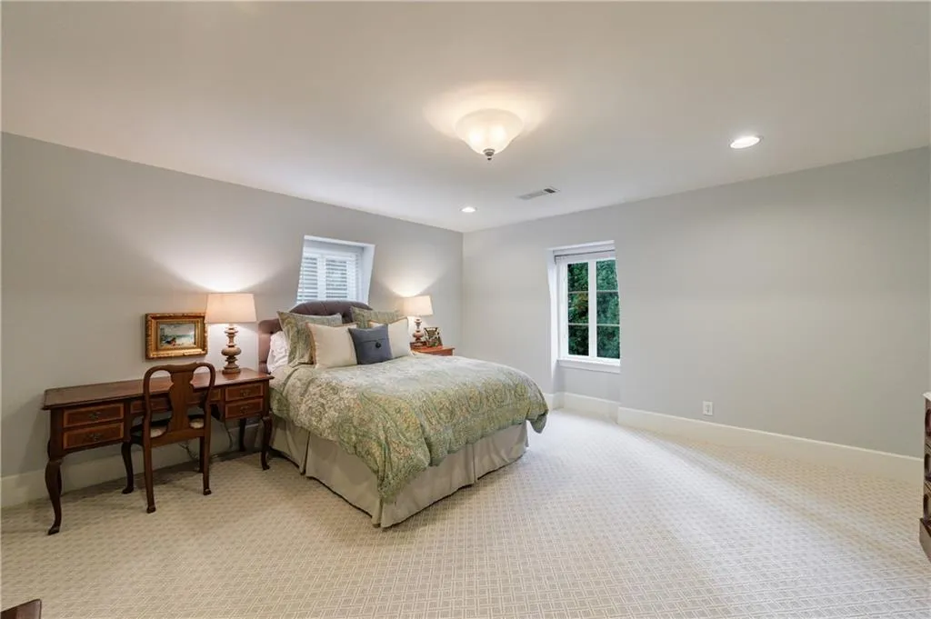3302 W Andrews Drive Nw, Atlanta, Georgia 30305, 6 Bedrooms Bedrooms, 0 ,4 BathroomsBathrooms,Residential,For Sale,3302 W Andrews Drive Nw,7701865