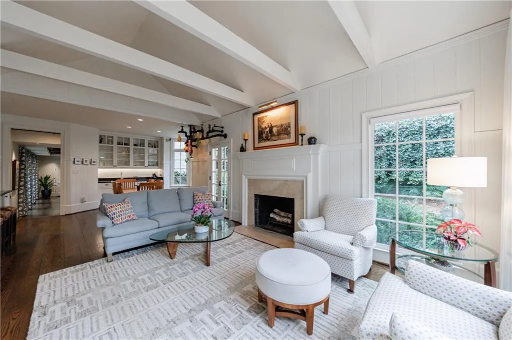 3302 W Andrews Drive Nw, Atlanta, Georgia 30305, 6 Bedrooms Bedrooms, 0 ,4 BathroomsBathrooms,Residential,For Sale,3302 W Andrews Drive Nw,7701865