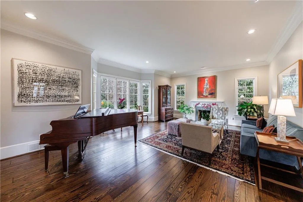 3302 W Andrews Drive Nw, Atlanta, Georgia 30305, 6 Bedrooms Bedrooms, 0 ,4 BathroomsBathrooms,Residential,For Sale,3302 W Andrews Drive Nw,7701865