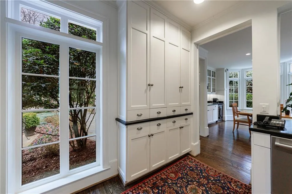 3302 W Andrews Drive Nw, Atlanta, Georgia 30305, 6 Bedrooms Bedrooms, 0 ,4 BathroomsBathrooms,Residential,For Sale,3302 W Andrews Drive Nw,7701865