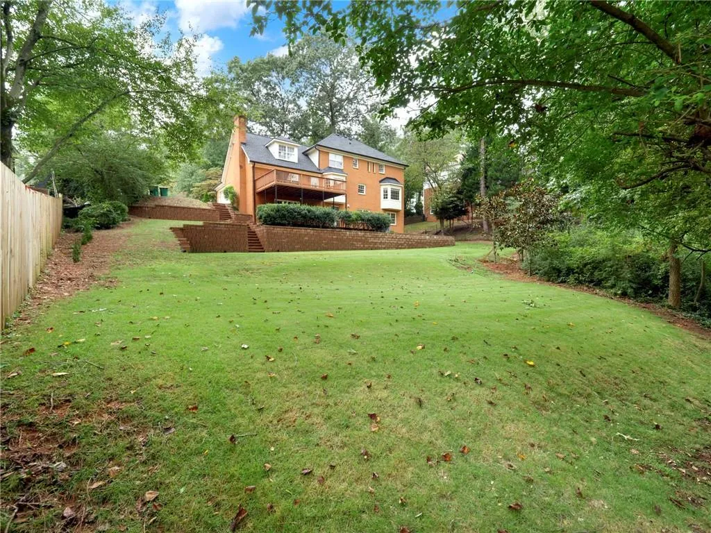 7575 Hunters Woods Drive, Sandy Springs, Georgia 30350, 6 Bedrooms Bedrooms, ,4 BathroomsBathrooms,Residential,Sold,7575 Hunters Woods Drive,6867400