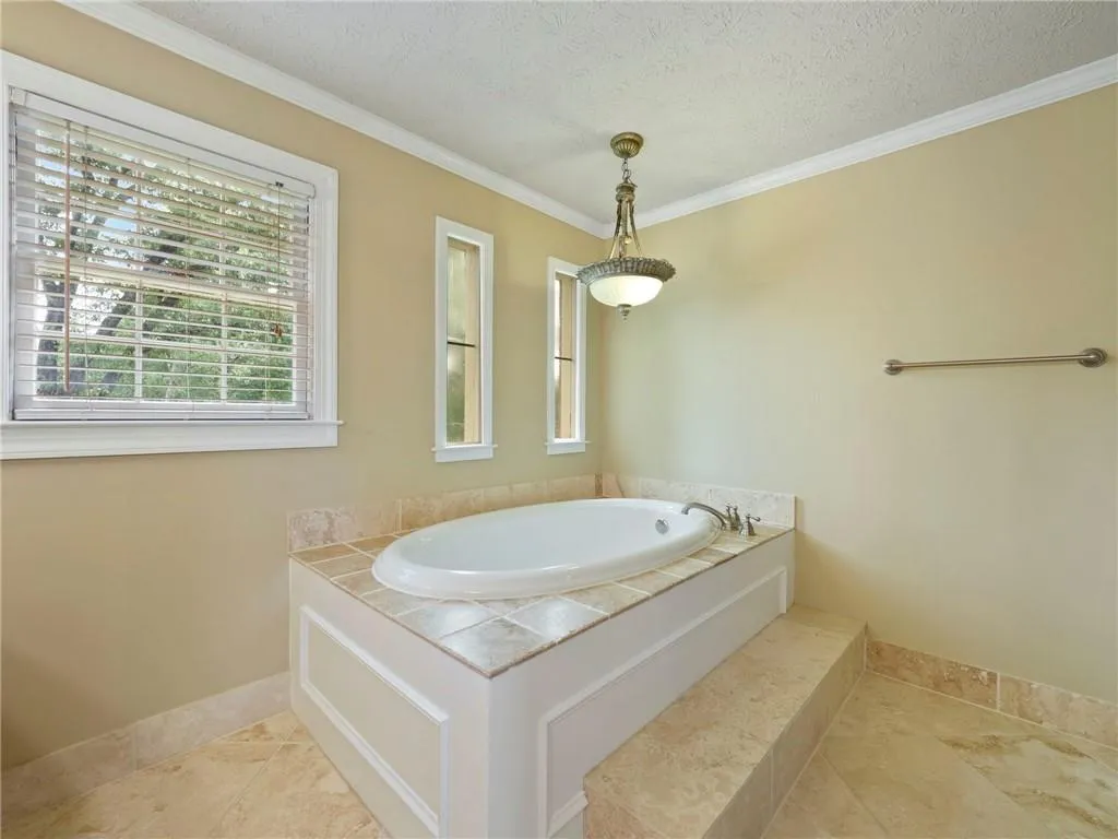 7575 Hunters Woods Drive, Sandy Springs, Georgia 30350, 6 Bedrooms Bedrooms, ,4 BathroomsBathrooms,Residential,Sold,7575 Hunters Woods Drive,6867400