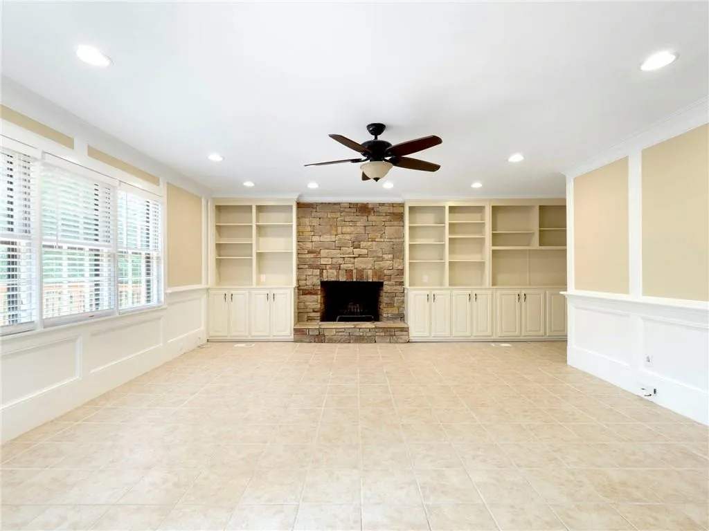 7575 Hunters Woods Drive, Sandy Springs, Georgia 30350, 6 Bedrooms Bedrooms, ,4 BathroomsBathrooms,Residential,Sold,7575 Hunters Woods Drive,6867400