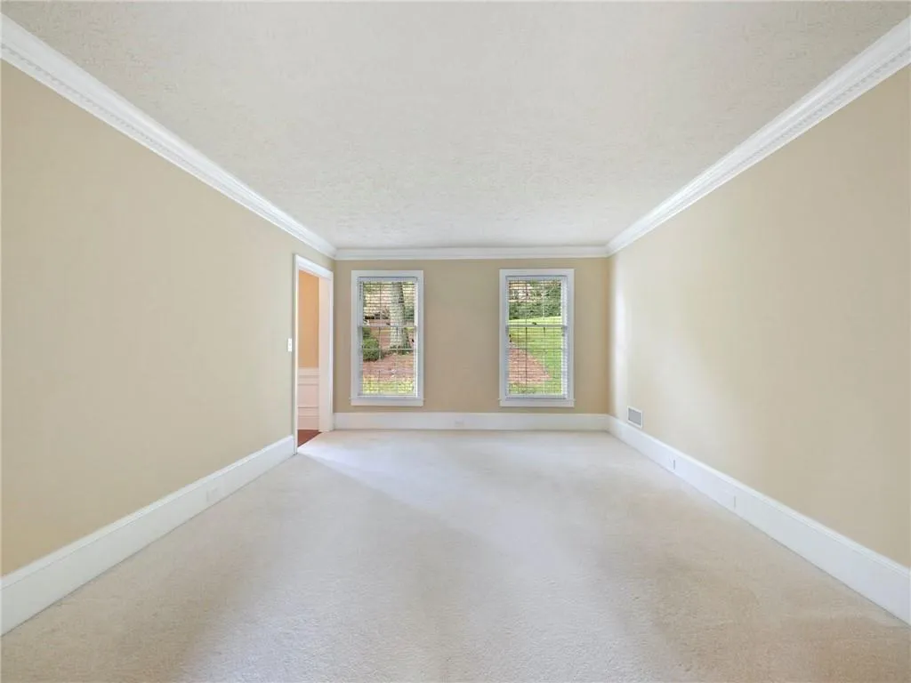 7575 Hunters Woods Drive, Sandy Springs, Georgia 30350, 6 Bedrooms Bedrooms, ,4 BathroomsBathrooms,Residential,Sold,7575 Hunters Woods Drive,6867400