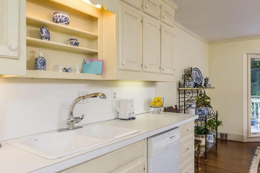 30 Serendipity Way, Sandy Springs, Georgia 30350, 5 Bedrooms Bedrooms, ,3 BathroomsBathrooms,Residential,Sold,30 Serendipity Way,6599147