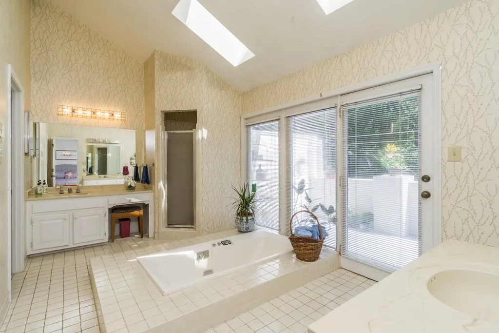 30 Serendipity Way, Sandy Springs, Georgia 30350, 5 Bedrooms Bedrooms, ,3 BathroomsBathrooms,Residential,Sold,30 Serendipity Way,6599147