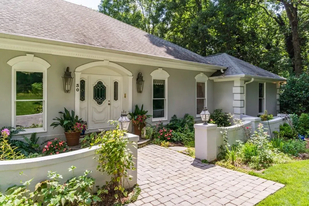 30 Serendipity Way, Sandy Springs, Georgia 30350, 5 Bedrooms Bedrooms, ,3 BathroomsBathrooms,Residential,Sold,30 Serendipity Way,6599147