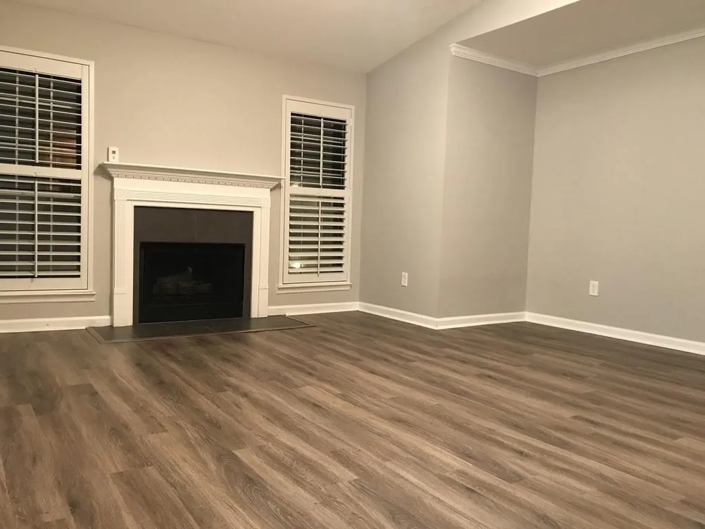 210 Granville Court Unit 210, Sandy Springs, Georgia 30328, 1 Bedroom Bedrooms, ,1 BathroomBathrooms,Residential,Sold,210 Granville Court Unit 210,6701349