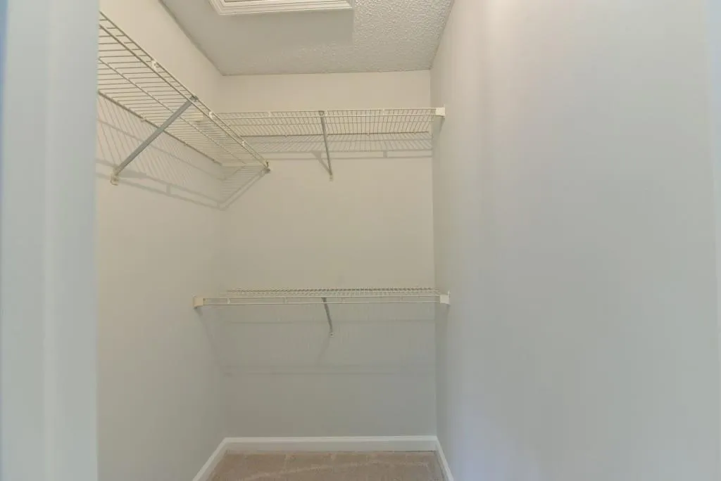 210 Granville Court Unit 210, Sandy Springs, Georgia 30328, 1 Bedroom Bedrooms, ,1 BathroomBathrooms,Residential,Sold,210 Granville Court Unit 210,6701349