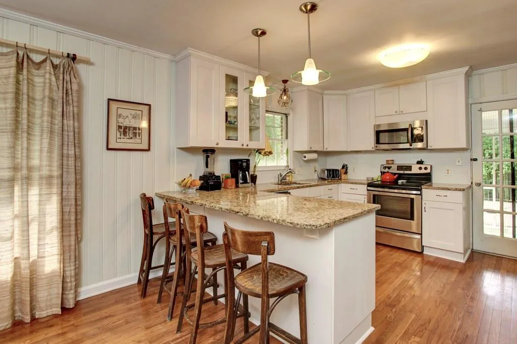 162 Underwood Drive, Sandy Springs, Georgia 30328, 3 Bedrooms Bedrooms, ,2 BathroomsBathrooms,Residential,Sold,162 Underwood Drive,5906714