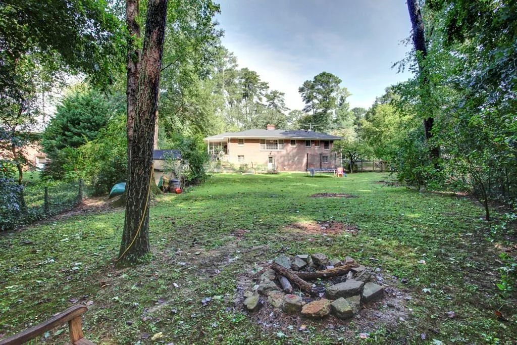 162 Underwood Drive, Sandy Springs, Georgia 30328, 3 Bedrooms Bedrooms, ,2 BathroomsBathrooms,Residential,Sold,162 Underwood Drive,5906714