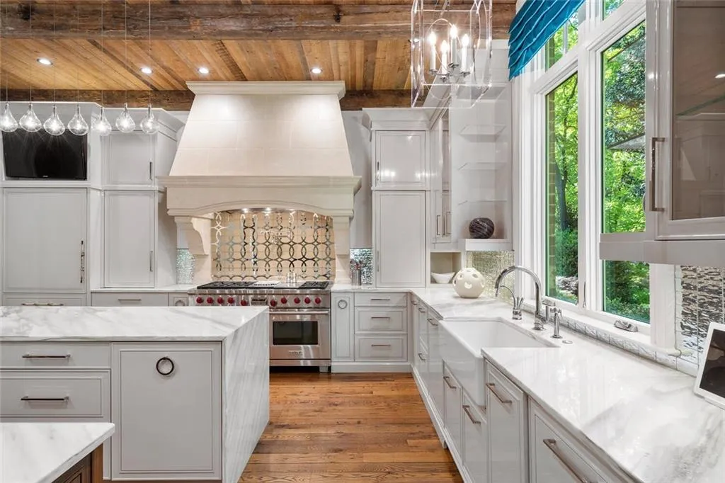 Beautiful property views in front of the sink.