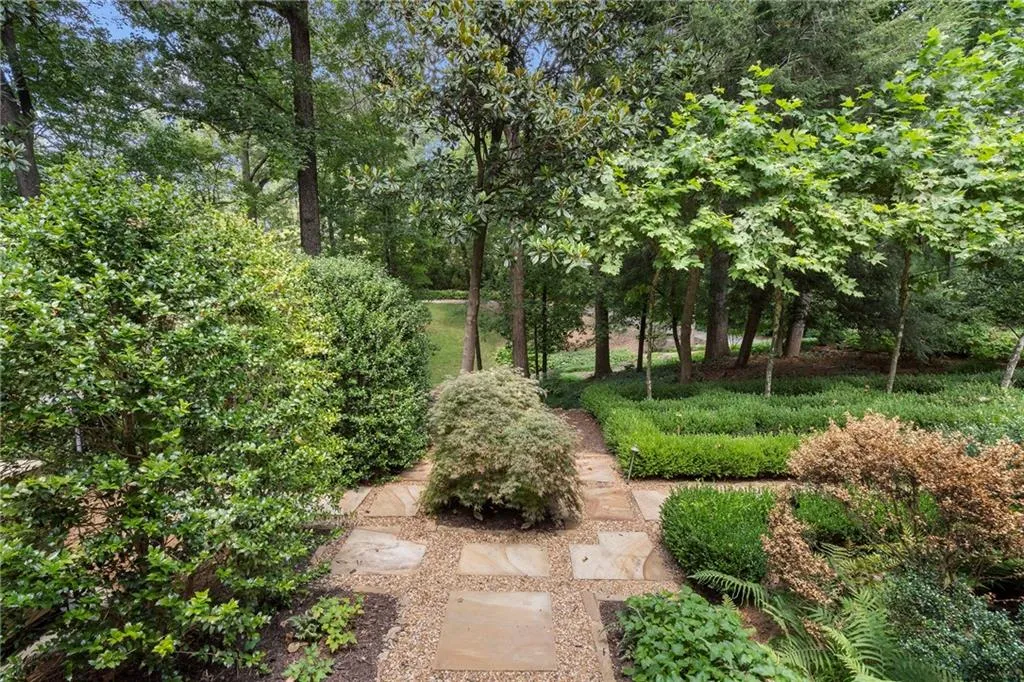 4345 Mount Paran Parkway Nw, Atlanta, Georgia 30327, 7 Bedrooms Bedrooms, ,7 BathroomsBathrooms,Residential,For Sale,4345 Mount Paran Parkway Nw,7502173