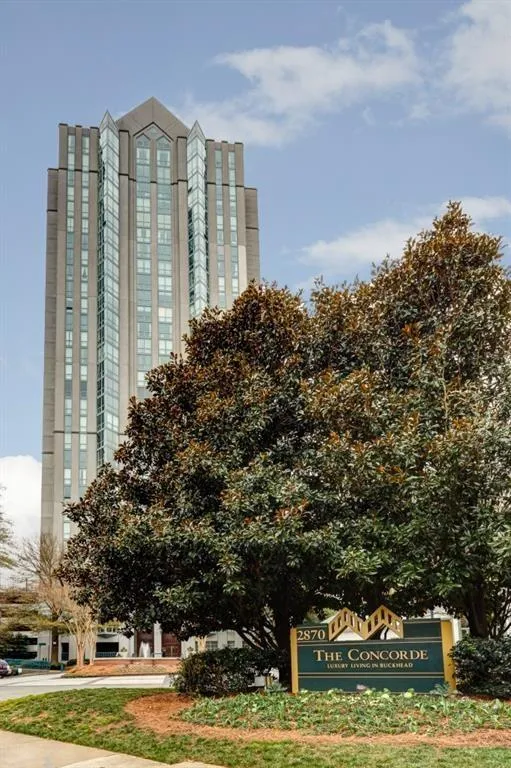 2870 Pharr Court S Unit 2703, Atlanta, Georgia 30305, 1 Bedroom Bedrooms, ,1 BathroomBathrooms,Residential,Sold,2870 Pharr Court S Unit 2703,6071560