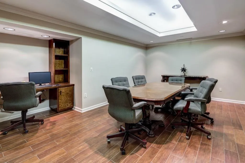 2870 Pharr Court S Unit 2703, Atlanta, Georgia 30305, 1 Bedroom Bedrooms, ,1 BathroomBathrooms,Residential,Sold,2870 Pharr Court S Unit 2703,6071560