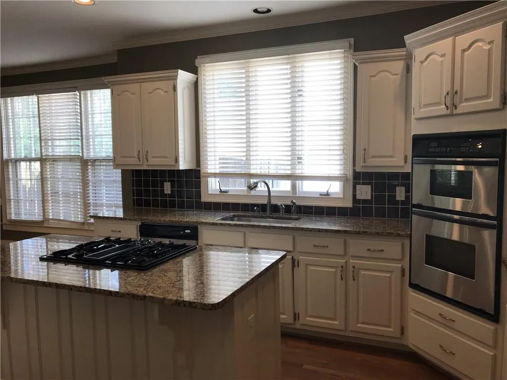 5120 Falcon Chase Lane, Sandy Springs, Georgia 30342, 3 Bedrooms Bedrooms, ,3 BathroomsBathrooms,Residential,Sold,5120 Falcon Chase Lane,6685362