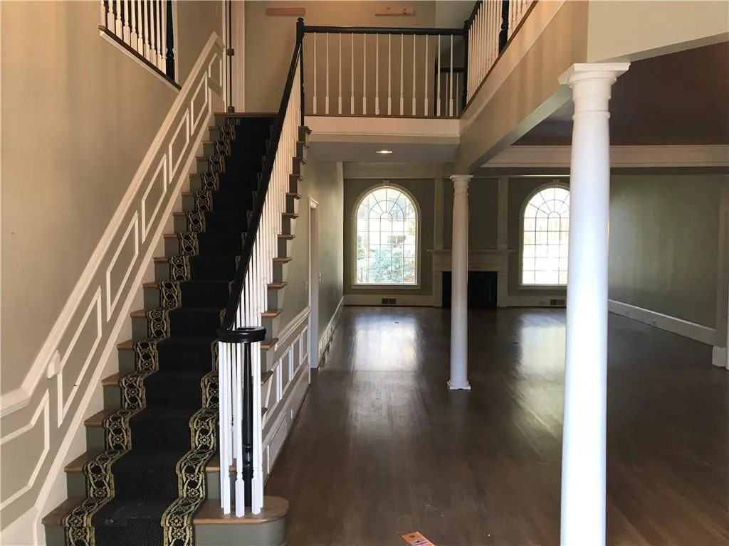 5120 Falcon Chase Lane, Sandy Springs, Georgia 30342, 3 Bedrooms Bedrooms, ,3 BathroomsBathrooms,Residential,Sold,5120 Falcon Chase Lane,6685362