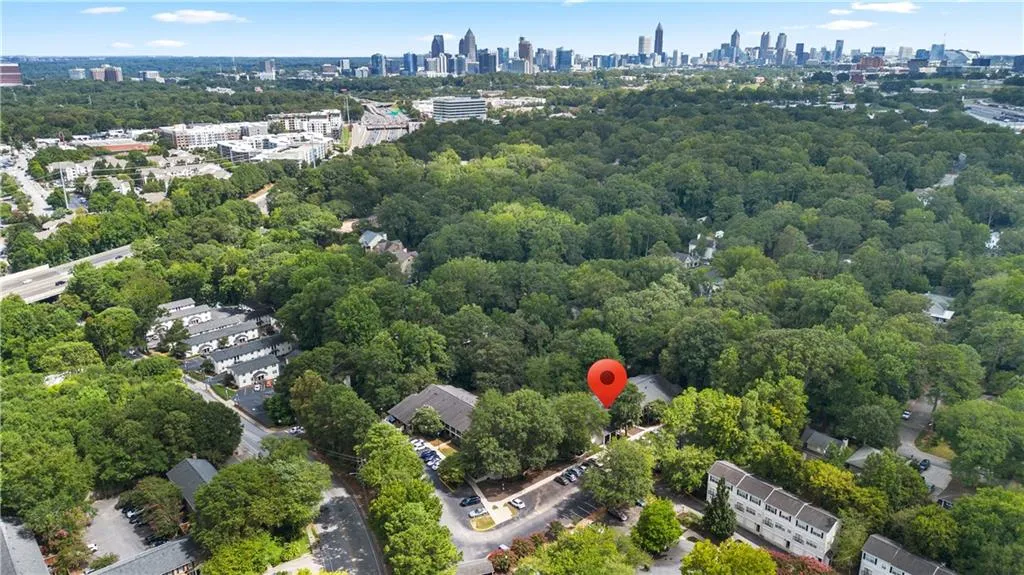 1150 Collier Road Nw Unit 10l, Atlanta, Georgia 30318, 1 Bedroom Bedrooms, ,1 BathroomBathrooms,Residential,For Sale,1150 Collier Road Nw Unit 10l,7595027