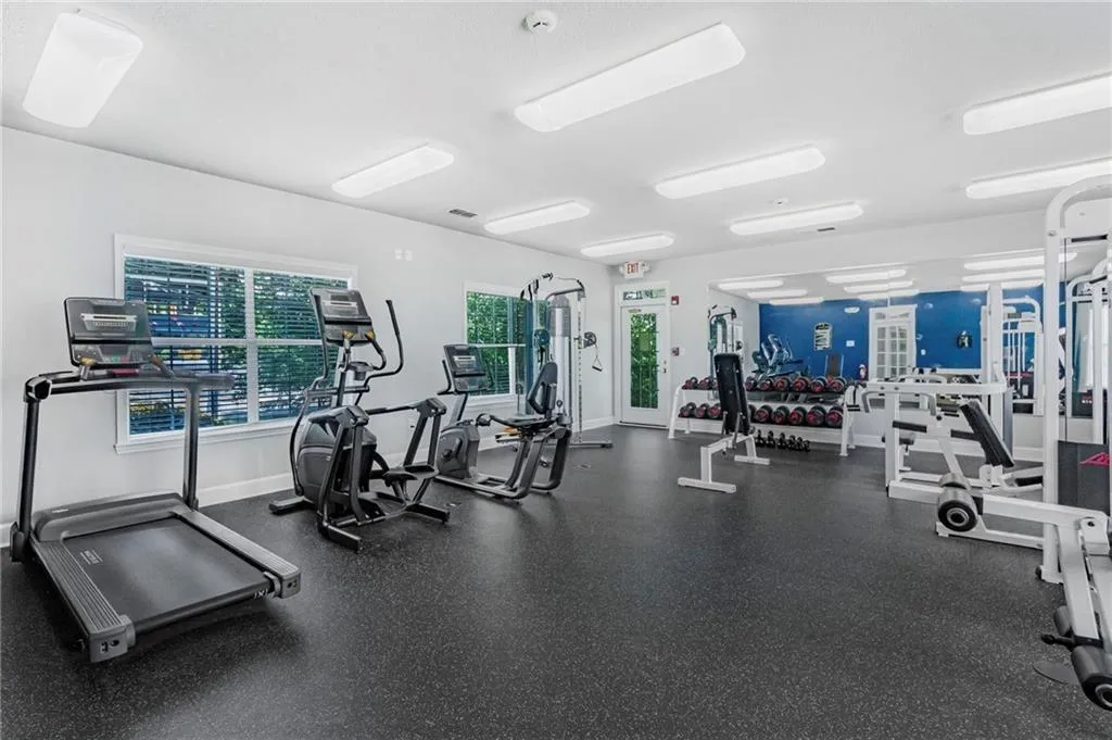 1150 Collier Road Nw Unit 10l, Atlanta, Georgia 30318, 1 Bedroom Bedrooms, ,1 BathroomBathrooms,Residential,For Sale,1150 Collier Road Nw Unit 10l,7595027