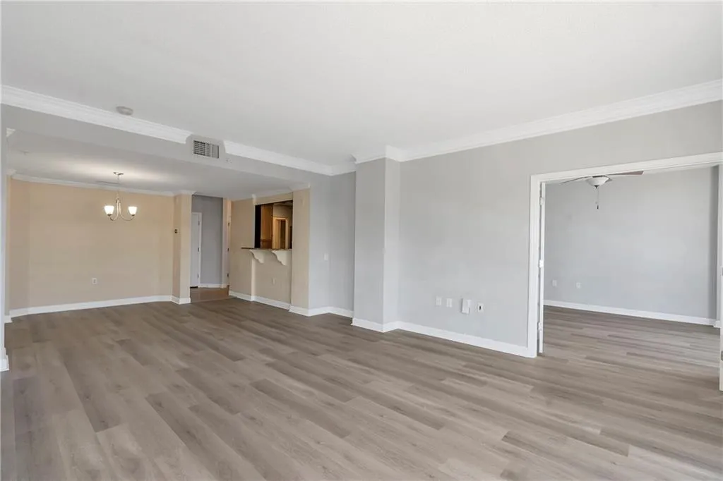 3475 Oak Valley Road Ne Unit 1930, Atlanta, Georgia 30326, 2 Bedrooms Bedrooms, ,2 BathroomsBathrooms,Residential,For Sale,3475 Oak Valley Road Ne Unit 1930,7593251