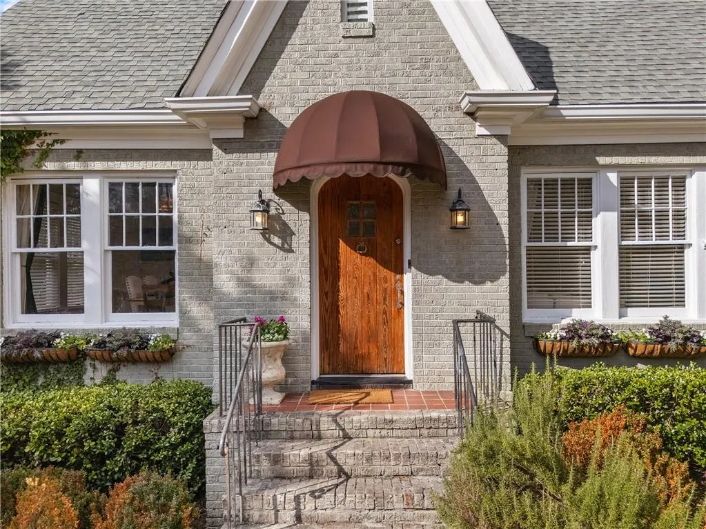 170 E Wesley Road Ne, Atlanta, Georgia 30305, 3 Bedrooms Bedrooms, 0 ,3 BathroomsBathrooms,Residential,For Sale,170 E Wesley Road Ne,7724830
