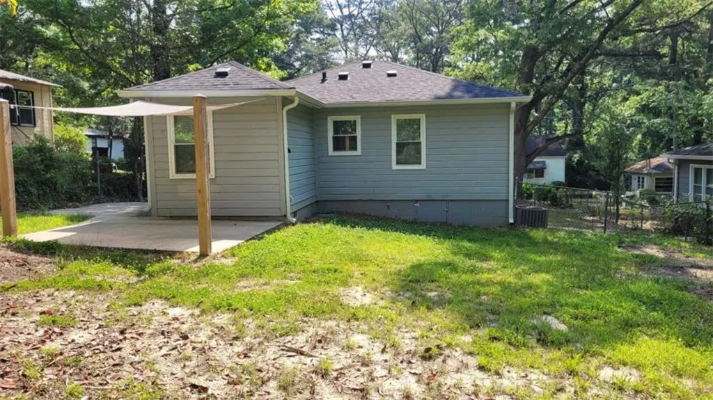 462 Center Hill Avenue, Atlanta, Georgia 30318, 2 Bedrooms Bedrooms, ,1 BathroomBathrooms,Residential,For Sale,462 Center Hill Avenue,7591936