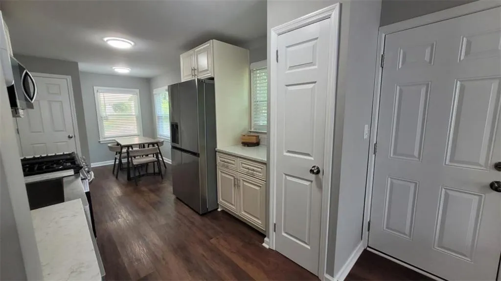 462 Center Hill Avenue, Atlanta, Georgia 30318, 2 Bedrooms Bedrooms, ,1 BathroomBathrooms,Residential,For Sale,462 Center Hill Avenue,7591936