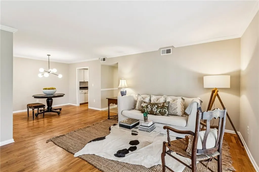 1150 Collier Road Nw Unit J11, Atlanta, Georgia 30318, 2 Bedrooms Bedrooms, 0 ,2 BathroomsBathrooms,Residential,For Sale,1150 Collier Road Nw Unit J11,7738332