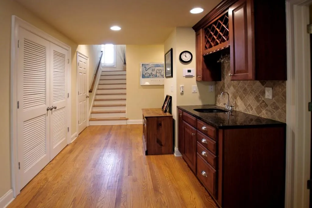 1015 Manorwood Court, Sandy Springs, Georgia 30328, 4 Bedrooms Bedrooms, ,3 BathroomsBathrooms,Residential,Sold,1015 Manorwood Court,5771082