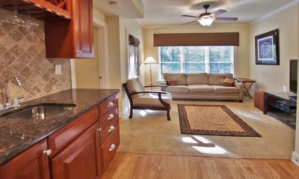 1015 Manorwood Court, Sandy Springs, Georgia 30328, 4 Bedrooms Bedrooms, ,3 BathroomsBathrooms,Residential,Sold,1015 Manorwood Court,5771082