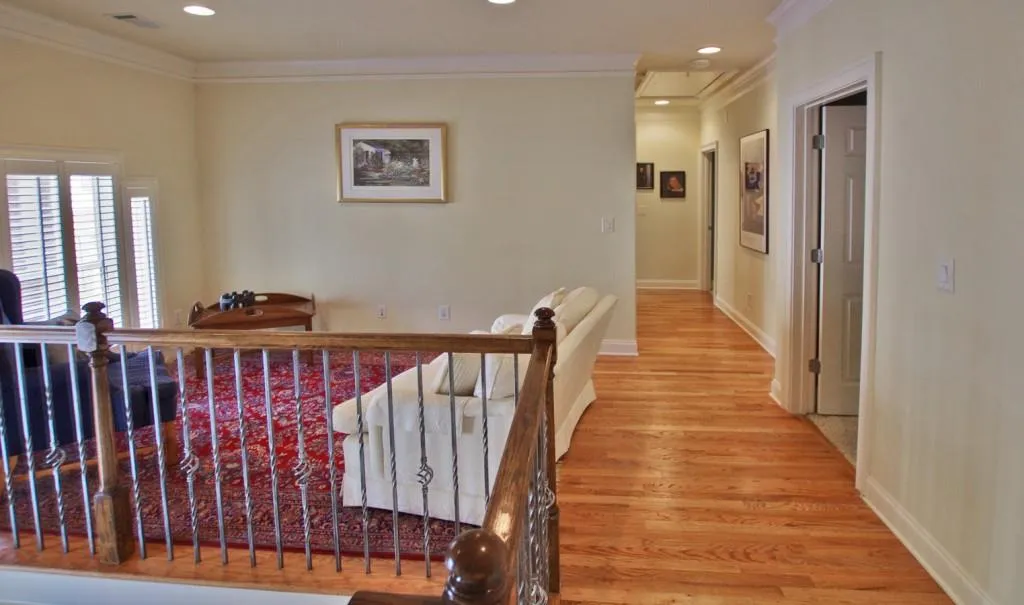 1015 Manorwood Court, Sandy Springs, Georgia 30328, 4 Bedrooms Bedrooms, ,3 BathroomsBathrooms,Residential,Sold,1015 Manorwood Court,5771082