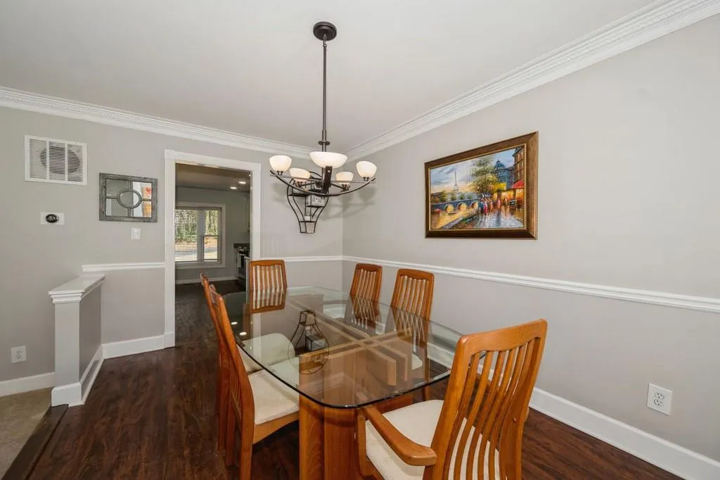 52 Huntington Place Drive, Sandy Springs, Georgia 30350, 3 Bedrooms Bedrooms, ,2 BathroomsBathrooms,Residential,Sold,52 Huntington Place Drive,6848166