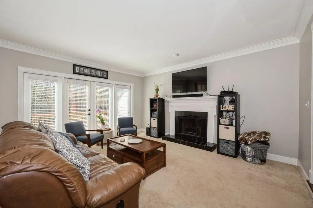 52 Huntington Place Drive, Sandy Springs, Georgia 30350, 3 Bedrooms Bedrooms, ,2 BathroomsBathrooms,Residential,Sold,52 Huntington Place Drive,6848166
