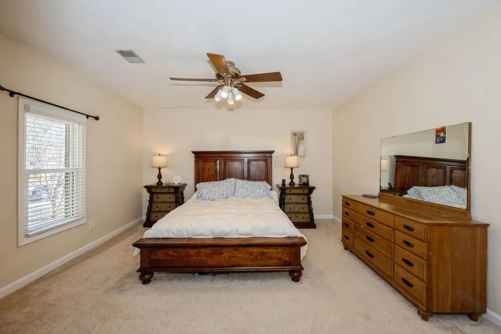 52 Huntington Place Drive, Sandy Springs, Georgia 30350, 3 Bedrooms Bedrooms, ,2 BathroomsBathrooms,Residential,Sold,52 Huntington Place Drive,6848166