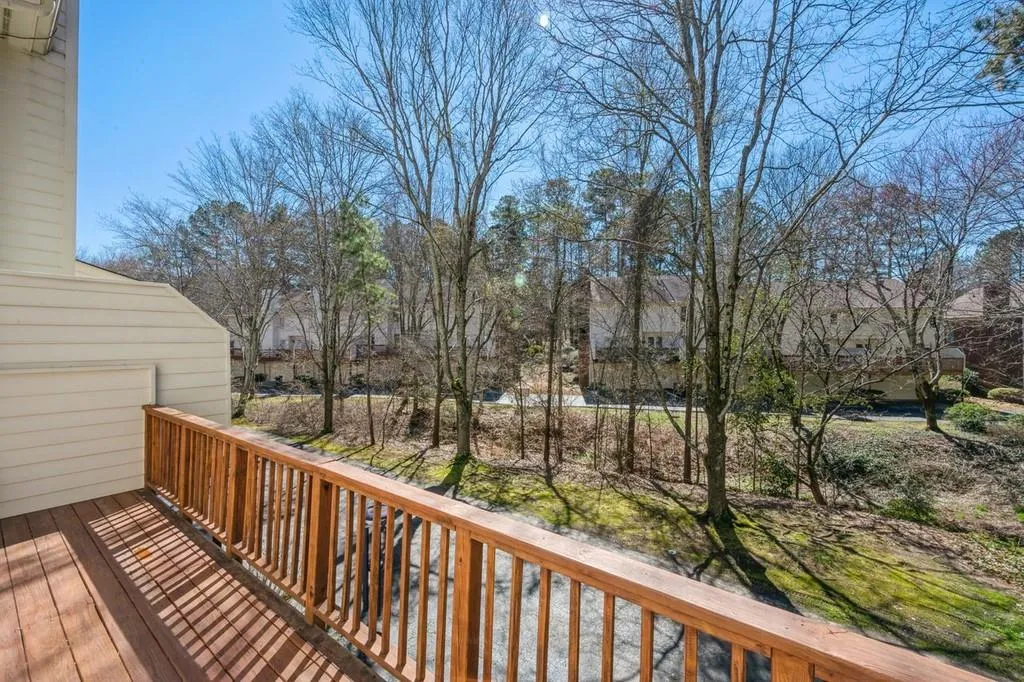52 Huntington Place Drive, Sandy Springs, Georgia 30350, 3 Bedrooms Bedrooms, ,2 BathroomsBathrooms,Residential,Sold,52 Huntington Place Drive,6848166
