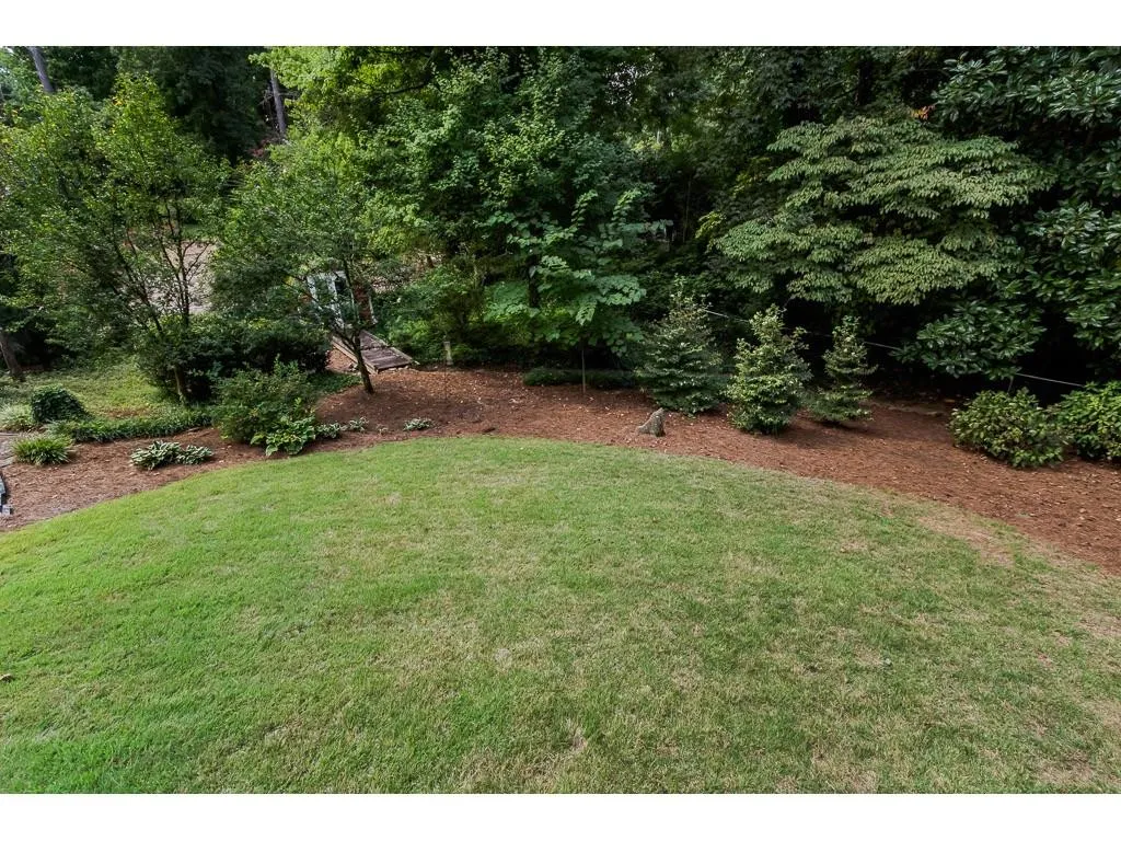 10 Wyndham Drive, Sandy Springs, Georgia 30328, 5 Bedrooms Bedrooms, ,3 BathroomsBathrooms,Residential,Sold,10 Wyndham Drive,6067349