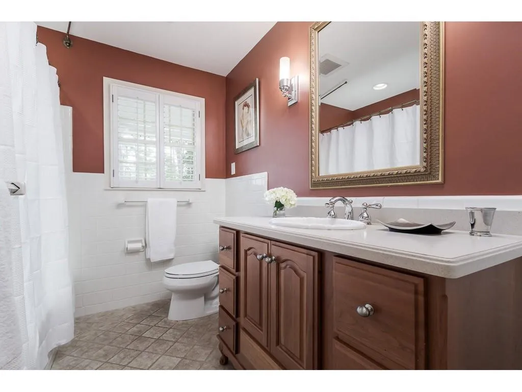 10 Wyndham Drive, Sandy Springs, Georgia 30328, 5 Bedrooms Bedrooms, ,3 BathroomsBathrooms,Residential,Sold,10 Wyndham Drive,6067349