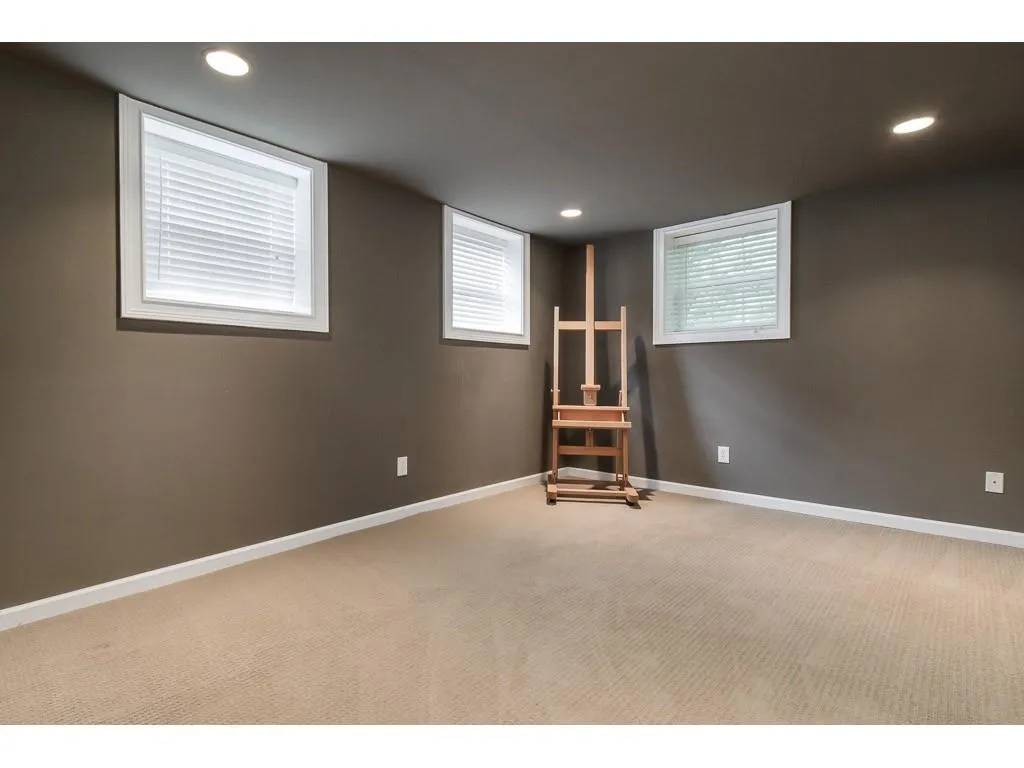 10 Wyndham Drive, Sandy Springs, Georgia 30328, 5 Bedrooms Bedrooms, ,3 BathroomsBathrooms,Residential,Sold,10 Wyndham Drive,6067349