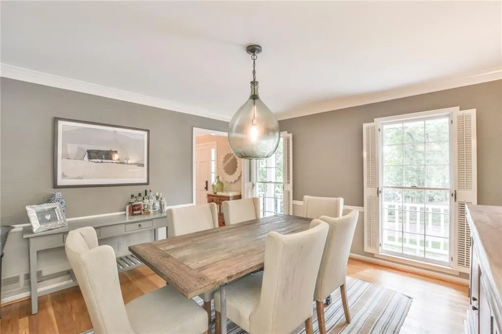 6840 Wright Road, Sandy Springs, Georgia 30328, 4 Bedrooms Bedrooms, ,3 BathroomsBathrooms,Residential,Sold,6840 Wright Road,6576622