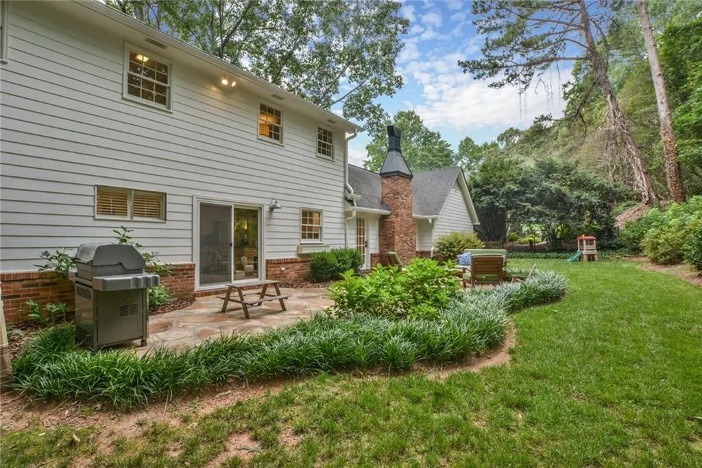 6840 Wright Road, Sandy Springs, Georgia 30328, 4 Bedrooms Bedrooms, ,3 BathroomsBathrooms,Residential,Sold,6840 Wright Road,6576622