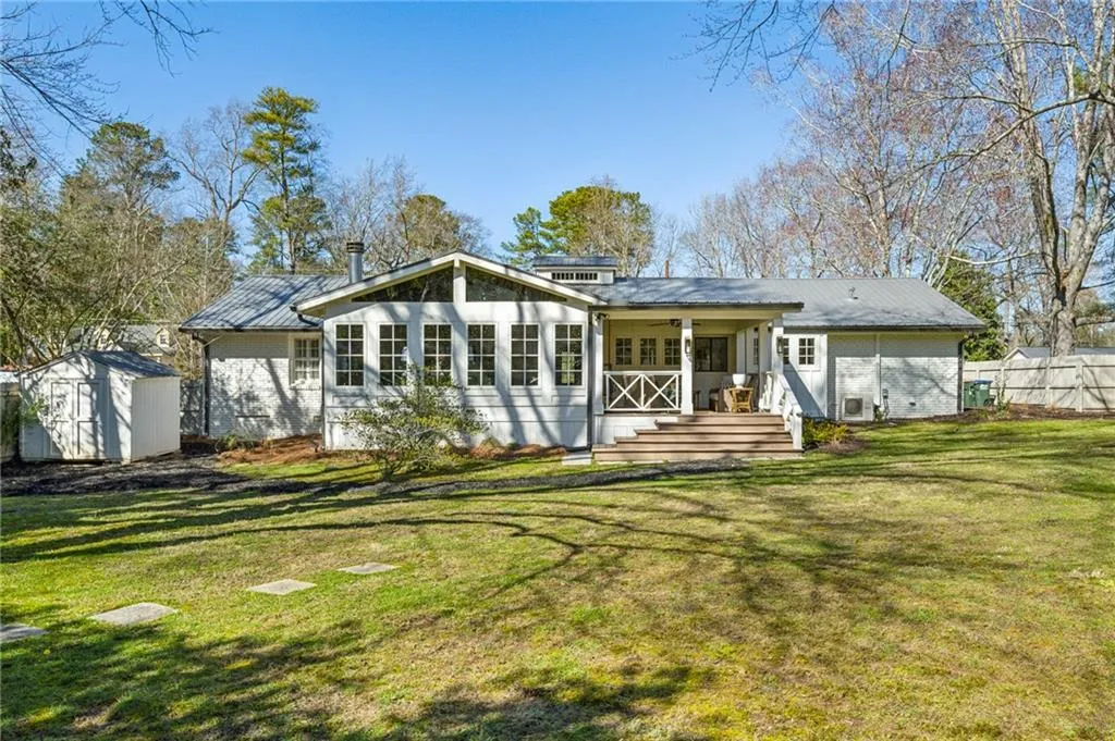 515 Pine Forest Road, Atlanta, Georgia 30342, 4 Bedrooms Bedrooms, ,3 BathroomsBathrooms,Residential,For Sale,515 Pine Forest Road,7626703
