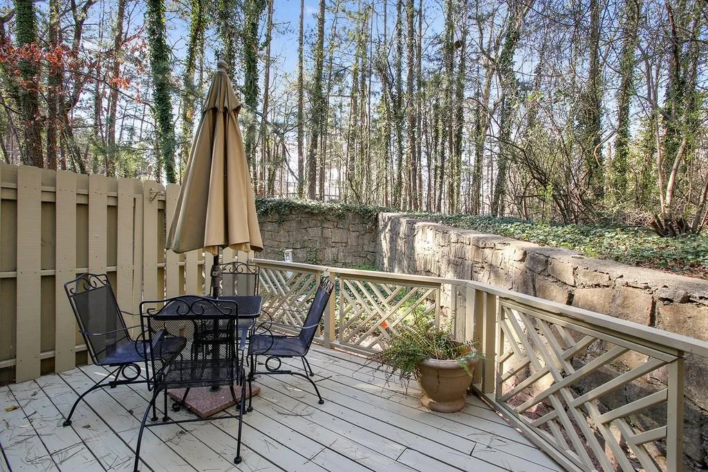 56 Mount Vernon Circle, Atlanta, Georgia 30338, 2 Bedrooms Bedrooms, ,2 BathroomsBathrooms,Residential,Sold,56 Mount Vernon Circle,6528302