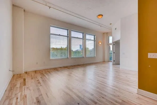 3820 Roswell Road Ne Unit 501, Atlanta, Georgia 30342, 2 Bedrooms Bedrooms, ,2 BathroomsBathrooms,Residential,Sold,3820 Roswell Road Ne Unit 501,5927655
