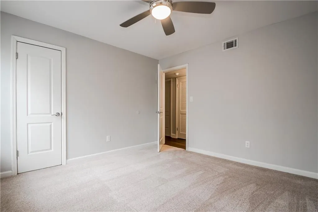 725 Dalrymple Road Unit 2e, Sandy Springs, Georgia 30328, 2 Bedrooms Bedrooms, ,2 BathroomsBathrooms,Residential,Sold,725 Dalrymple Road Unit 2e,5950419