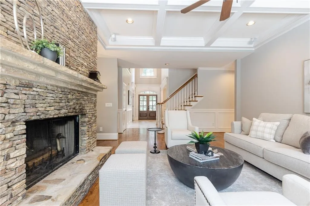 4959 Northland Drive, Sandy Springs, Georgia 30342, 6 Bedrooms Bedrooms, ,6 BathroomsBathrooms,Residential,Sold,4959 Northland Drive,7096293