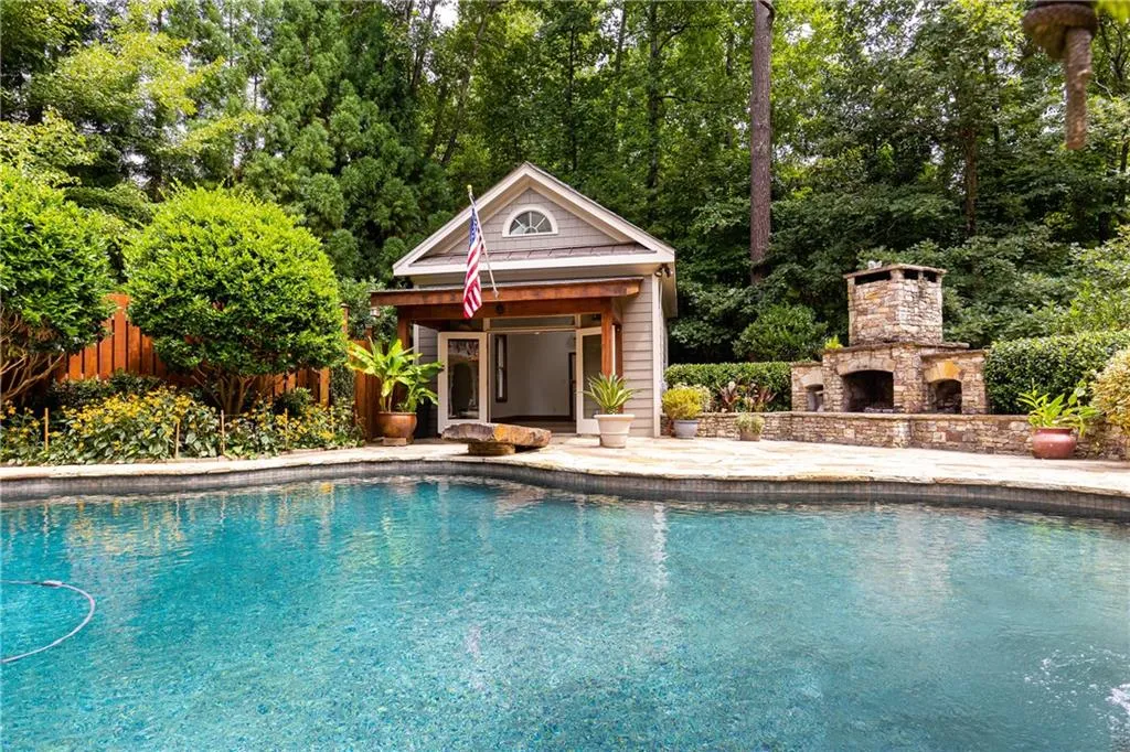 4959 Northland Drive, Sandy Springs, Georgia 30342, 6 Bedrooms Bedrooms, ,6 BathroomsBathrooms,Residential,Sold,4959 Northland Drive,7096293
