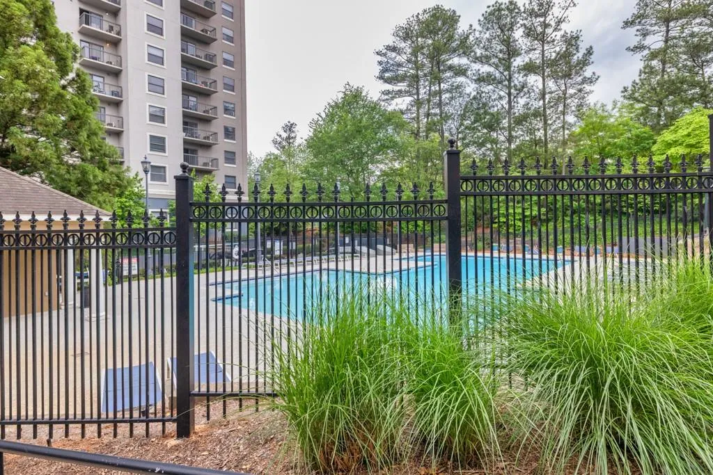 Gorgeous Park Towers Place pool!