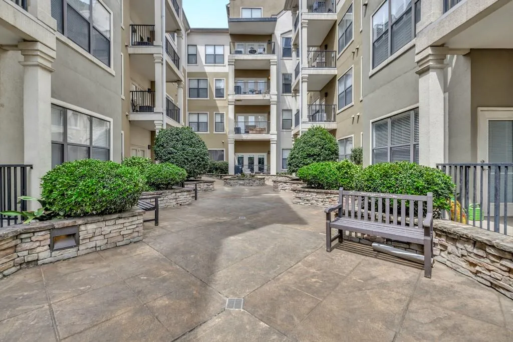Common area near the pool.